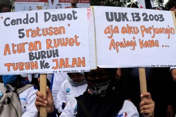 Demonstrasi Buruh Tuntut Keadilan dan Reformasi Ketenagakerjaan