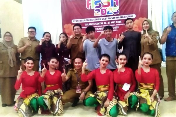Juarai Tiga Cabang Lomba, SMPN 1 Garut Kota Raih Juara Umum FLS2N 2025 Tingkat Kabupaten
