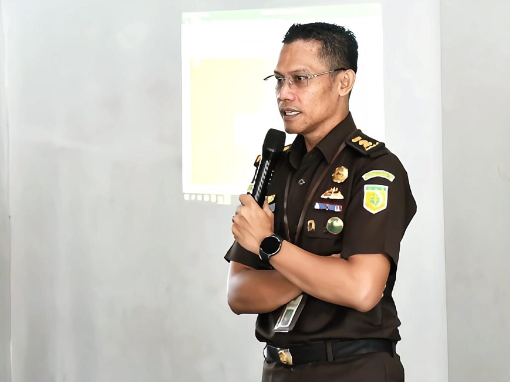 Kejati Jabar Hadir di SMPN 59 Bandung, Edukasi Bahaya Game Online dan Konten Pornografi dalam Program Jaksa Masuk Sekolah