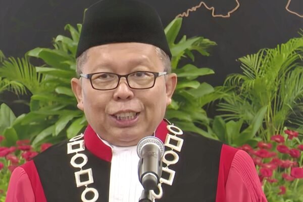 MK Tegaskan Pasal UU ITE Soal Penyebaran Berita Bohong yang Timbulkan Kerusuhan Tak Berlaku di Ruang Siber