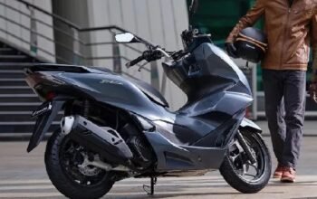 Honda PCX Motornya Mahasiswa dan Anak Muda Skutik Premium Elegan