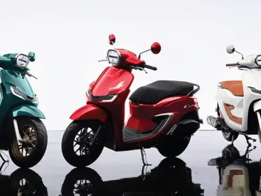 Honda Stylo 160, Skutik Premium Bergaya Klasik dan Modern Cocok Untuk Anak Muda Pria dan Wanita