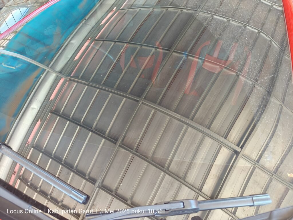 Kaca Mobil Tetap Terang Saat Hujan, Ikuti Delapan Panduan Ini