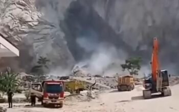 Longsor gunung kuda cirebon