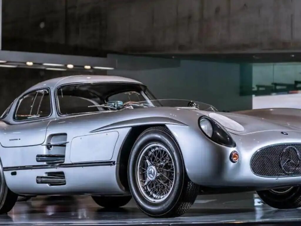 Harga Mobil Mercedes-Benz 300 SLR Uhlenhaut Coupé (1955) Tembus Rp.2,2 Trilun