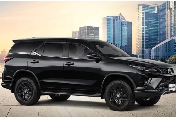 Ingin Tahu Kelebihan dan Kekurangan Mobil Toyota Fortuner Diesel (Solar)