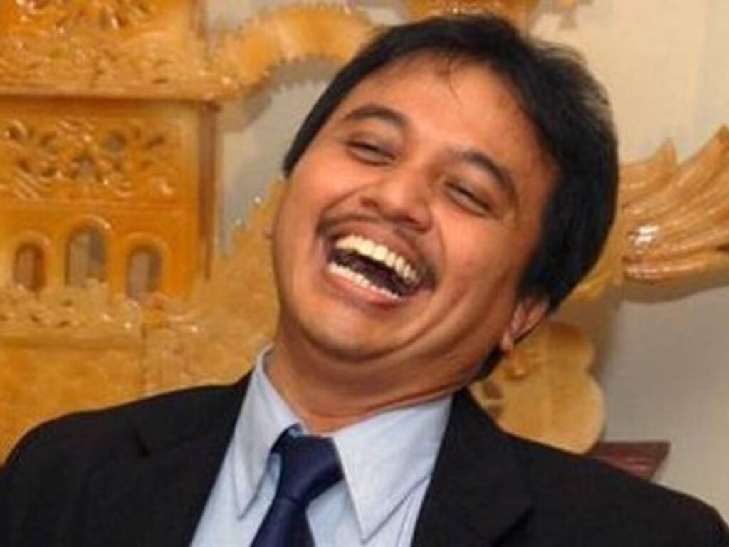 Roy Suryo Dicecar Penyidik 24 Pertanyaaan Terkait Dugaan Ijazah Palsu Jokowi