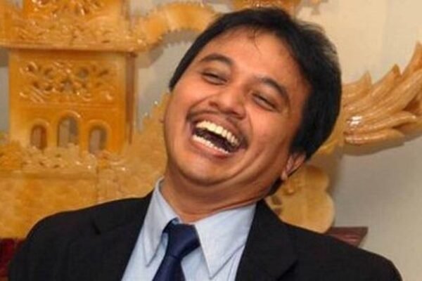 Roy Suryo Dicecar Penyidik 24 Pertanyaaan Terkait Dugaan Ijazah Palsu Jokowi