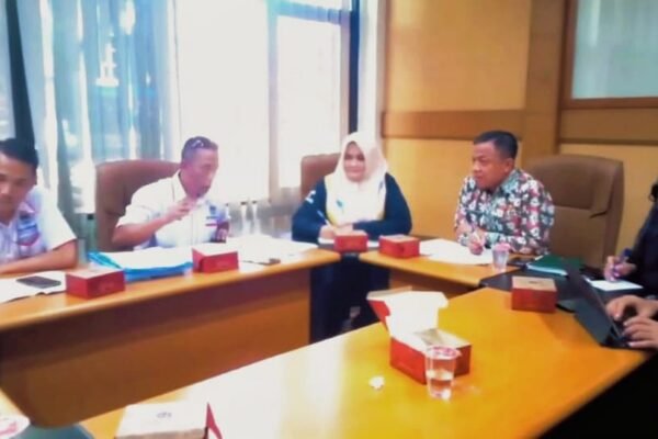 Audiensi DPD IWOI Garut Dianggap “Turun Derajat”, DPRD Komisi 4 Mangkir, Ada Apa?