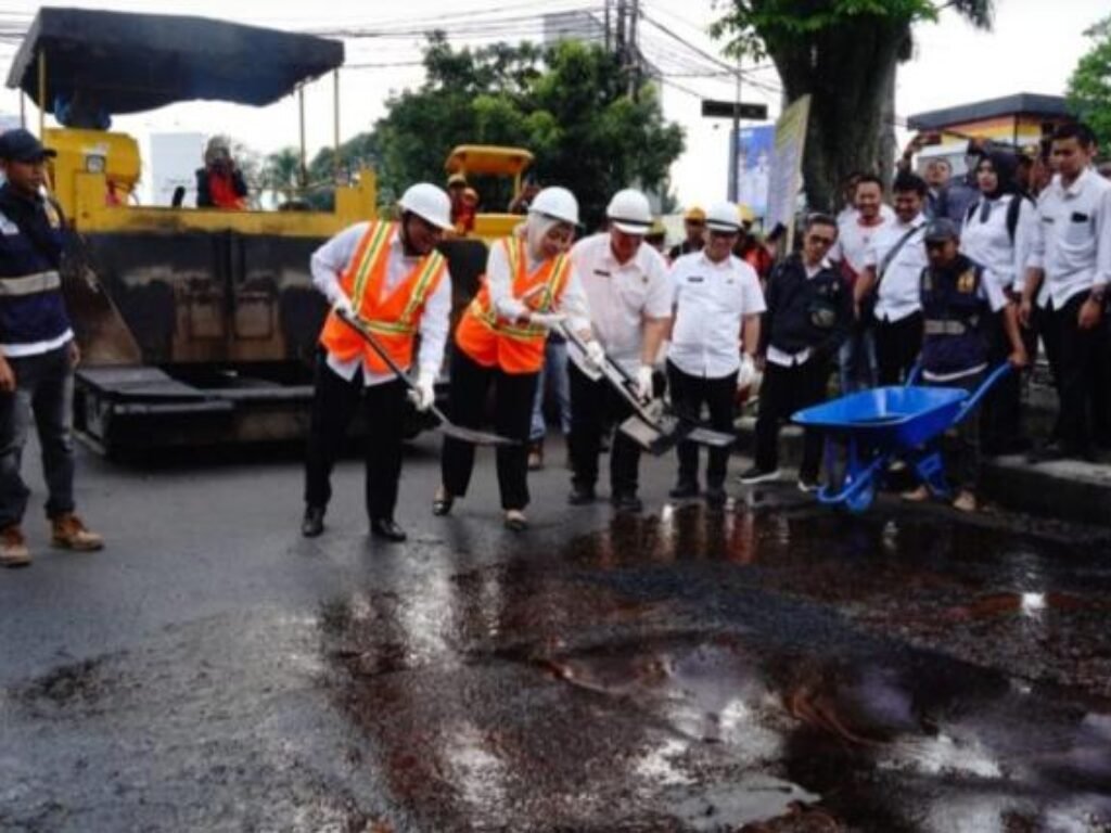 Infrastruktur Jadi Prioritas Utama, Bupati Garut Resmikan Rehabilitasi Jalan Perkotaan