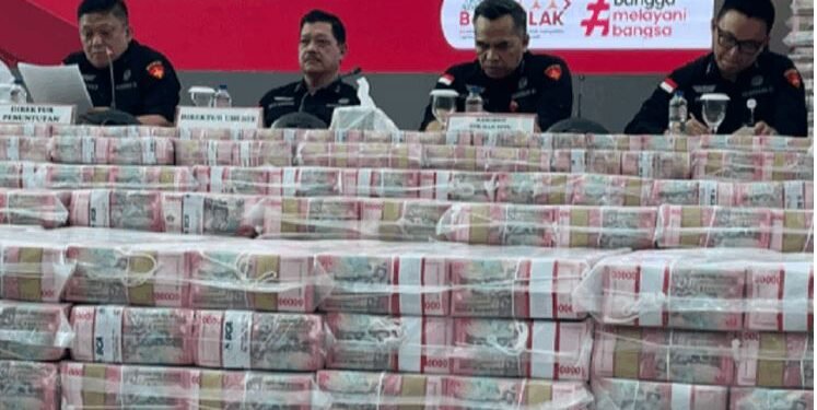 Penampakan tumpukan uang rp.11,8 triliun hasil sitaan kejagung dikasus cpo