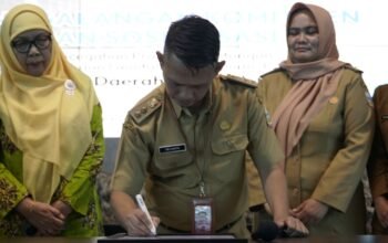 Penandatanganan kerjasama aisyiah, dinkes garut dan kemenkes