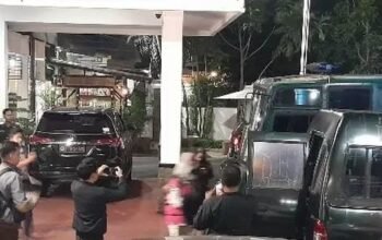 Penangkapan tersangka korupsi di diskanak purwakarta