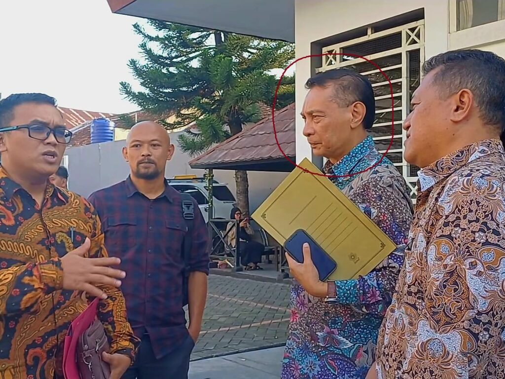 Pengacara GLMPK Minta Hakim Mediator Usir Diduga Penyusup Dalam Mediasi Gugatan GLMPK Vs PT. UNI dan Gubernur Jabar