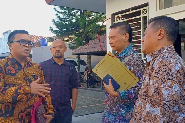 Pengacara GLMPK Minta Hakim Mediator Usir Diduga Penyusup Dalam Mediasi Gugatan GLMPK Vs PT. UNI dan Gubernur Jabar