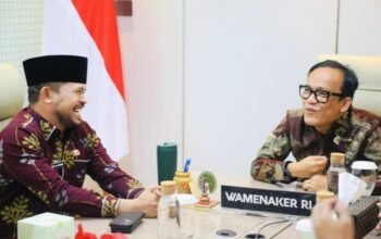 Abang ijo sambangi wamenaker