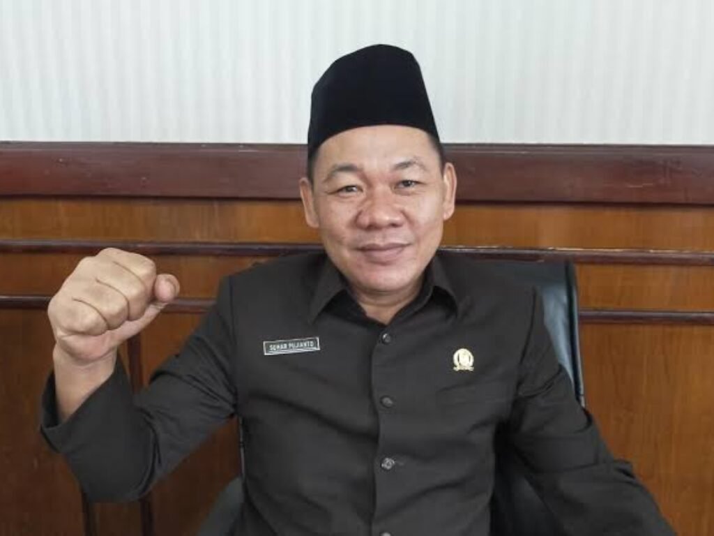Wacana Ajaib: Gedung Konvensi Rasa Kantor, DPRD Lamsel Siap “Take Over” Panggung Rakyat?