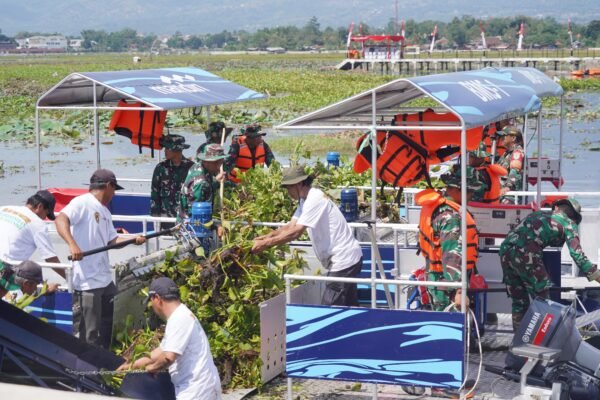Danau yang Dikeruk, Janji yang Mengendap: Situ Bagendit dalam Panggung Seremonial Nasional