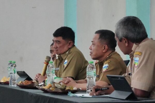 Rakor Desa: Dari Janji Politik ke Panggung Tiktok, Syakur Curhat Soal Audit dan APBDes ‘Kaditu-Kadieu’