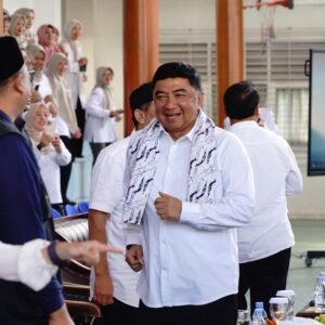 Bupati garut curhat ke wamendikdas