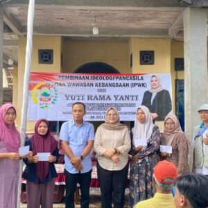 Pidato, Salam, dan Janji: Jalan Desa Berlubang Masih Menunggu Sejak Orde Baru