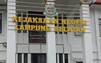 Dugaan korupsi di desa hara banjar manis warga laporkan kades ke kejaksaan