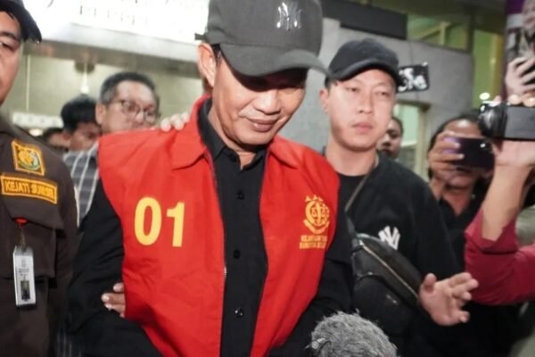 Pasar Cinde: Dari Cagar Budaya Jadi Cagar Dosa, Eks Wali Kota Harnojoyo Resmi “Dibungkus”