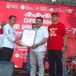 Koperasi Merah Putih: Kado Ulang Tahun yang Lebih Banyak Tepuk Tangan daripada Transaksi