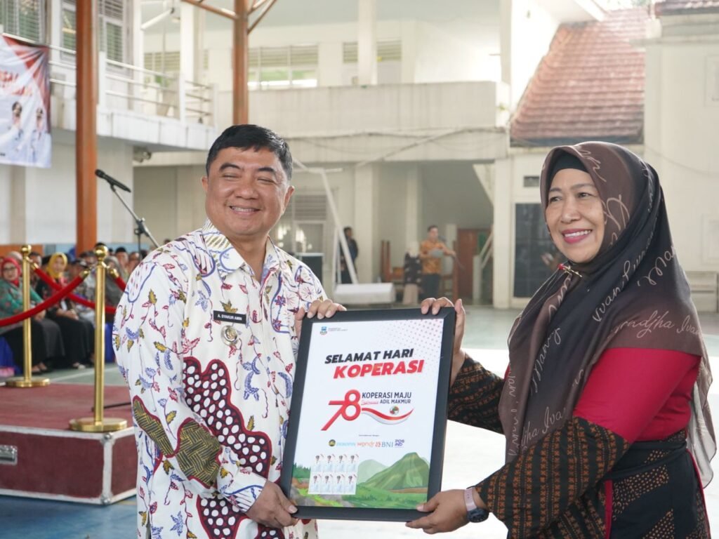 442 Koperasi Sekaligus: Ketika Pemerintah Lebih Cepat Bikin Lembaga daripada Menghidupkannya