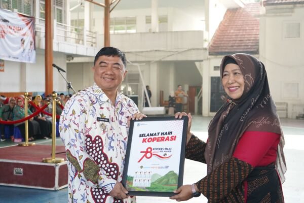 442 Koperasi Sekaligus: Ketika Pemerintah Lebih Cepat Bikin Lembaga daripada Menghidupkannya