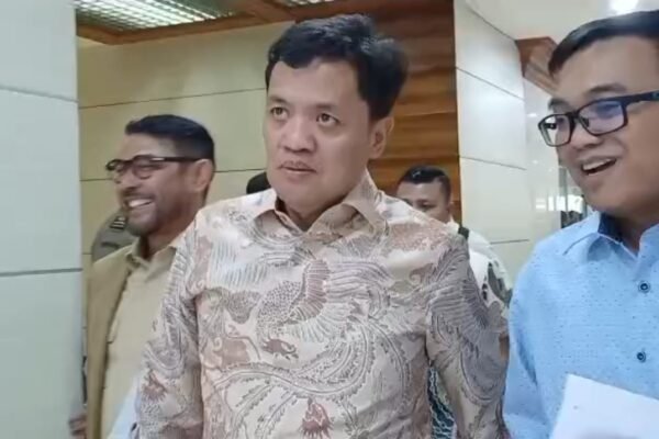 Guru Asal Garut Tewas Misterius, Polisi ‘Percaya Diri’ Tanpa Bukti: Dari Rel ke Rapat DPR