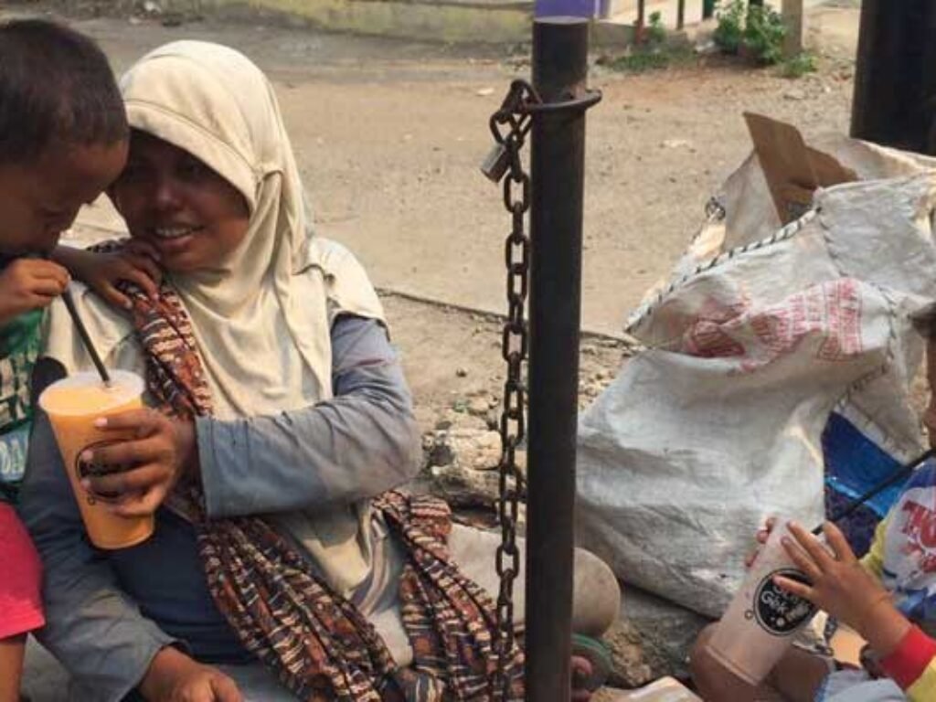 Rp 20 Ribu Sehari, Bebas Miskin Ala BPS: Makan, Minum, Hidup, Tertawa