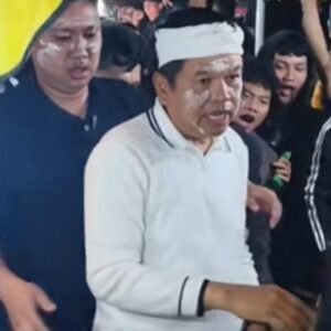 Aksi Damai Versi Pasta Gigi: Dedi Mulyadi Diteriaki Massa