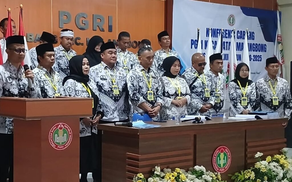 Kursi Ketua PGRI Malangbong Tak Tergeser, Dadang Menang Aklamasi Tanpa Drama