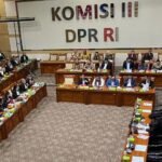 Rapat komisi iii dpr ri