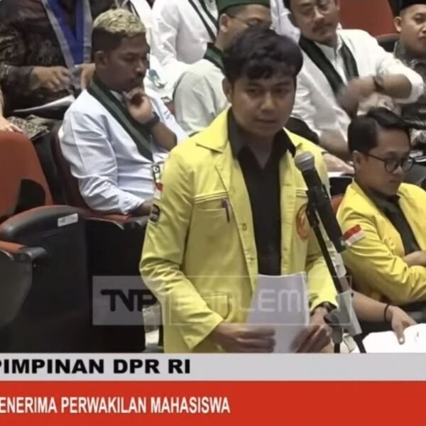 UI Bukan Warteg, Kok Bisa Ada Dua Pengelola?