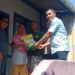 Bagi bagi beras di salamnunggal