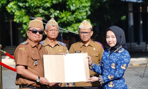 Bupati garut lantik cpns