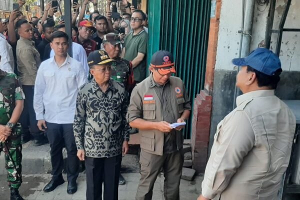 Danrem 163/Wira Satya Dampingi Presiden RI Tinjau Kondisi Pasca Banjir di Bali