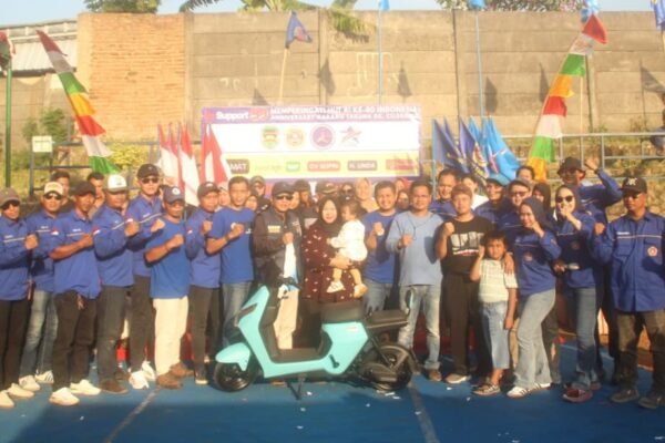 Kolaborasi Sukses HUT RI ke-80 di Purwakarta, Ketua DPC Demokrat Hadir di Tengah Warga