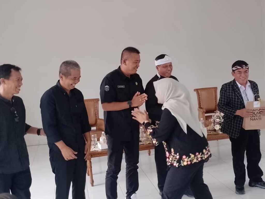 DLH Purwakarta Punya Kepala Baru, Erlan Diansyah Janji Ubah Sampah Jadi Rupiah