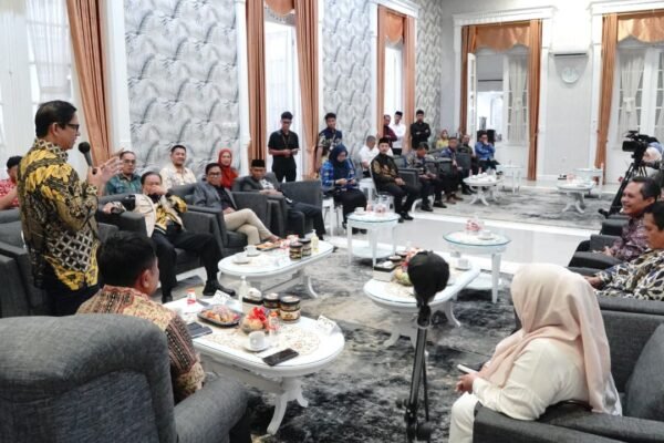 Pemkab Garut & DPRD Jabar Sinergi: Pendopo Kinclong, Jalan Masih Bolong