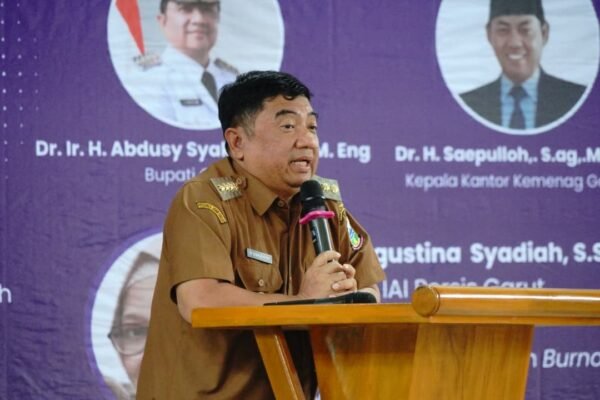 Bupati Garut Buka Seminar Guru: Kompetensi Naik, Korwil Turun