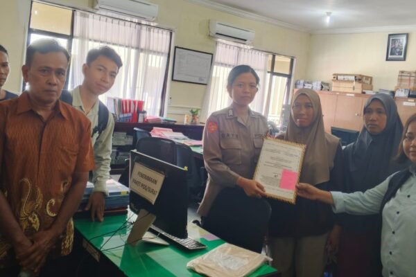Empat Tahanan Politik, 52 Penjamin, dan Tiang Bendera yang Lebih Bernilai dari Nyawa