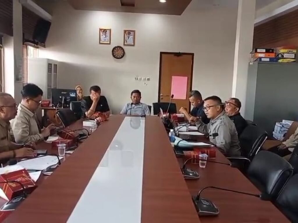 PT. JIL Siap Batasi Sempadan Sungai Mandiri, GLMPK : Kita Kawal Bersama