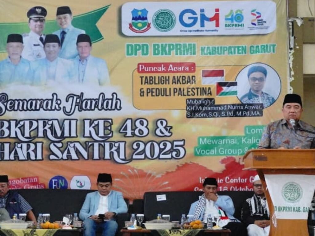 Masjid Jadi Benteng Karakter, Bupati Garut Ingatkan Bahaya Hoaks dan Scroll Tanpa Iman