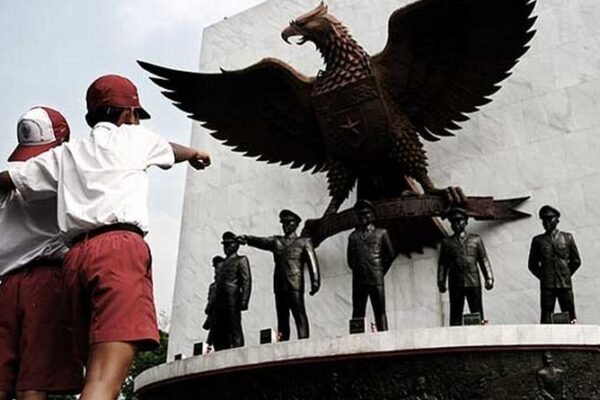 Hari Kesaktian Pancasila: Peringatan yang Kian Sakti di Atas Panggung Seremoni