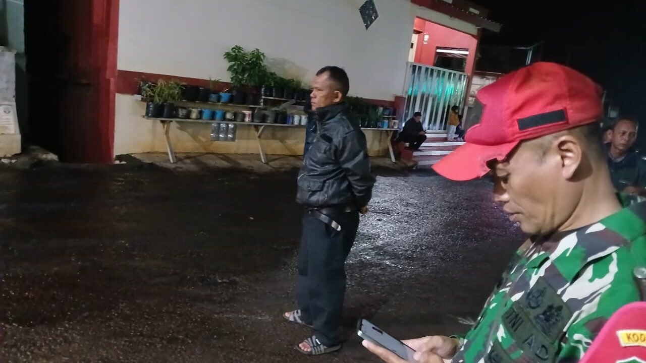 Hotmix desa sukamaju