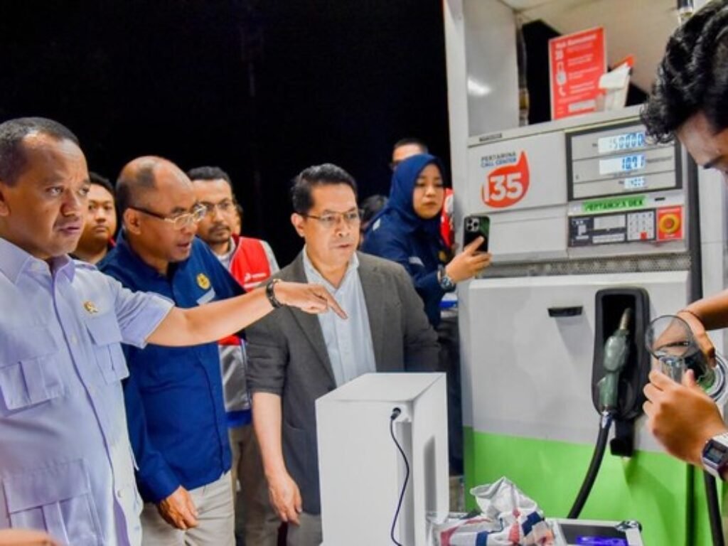Bahlil Sidak Pertalite ‘Brebet’: Mesin Warga Sakit, BBM Tetap Sehat”