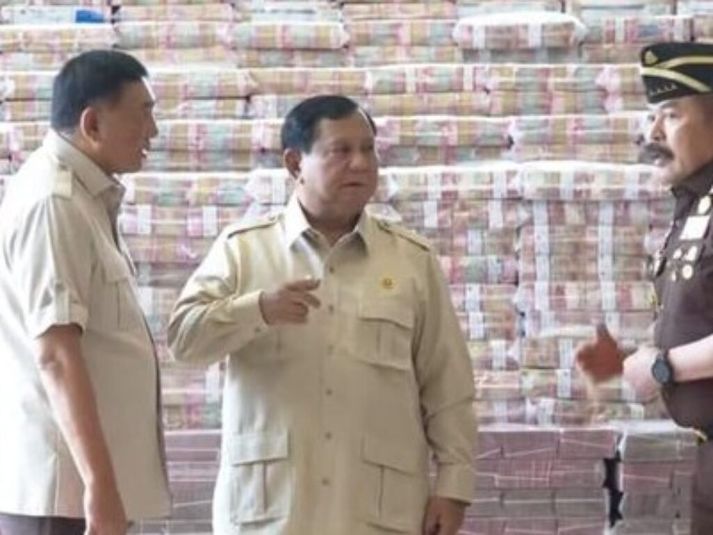 Gunungan Uang di Negeri yang Masih Bocor